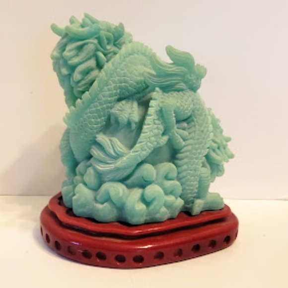 Fire Breathing Dragons Carved Statue with Gazing Ball - Picture 4 of 9